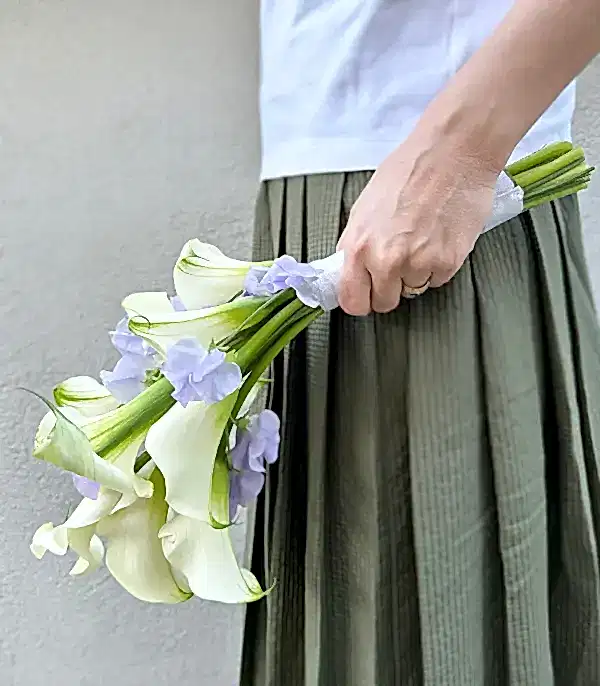 10 Beyaz Gala Lila Bahar Çiçekleri Gelin Buketi