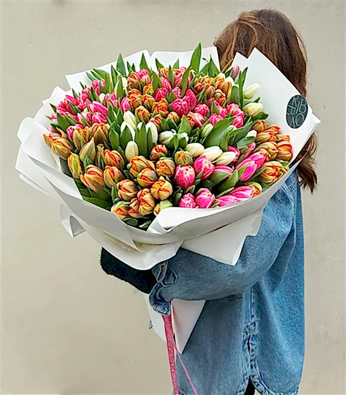 151 Pembe Turuncu Beyaz Lale Buketi Royal Deluxe