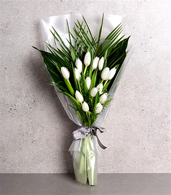 15 Beyaz Lale Buketi