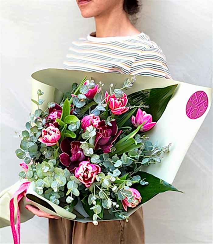 Aisha Okaliptüs Pembe Lale Buketi