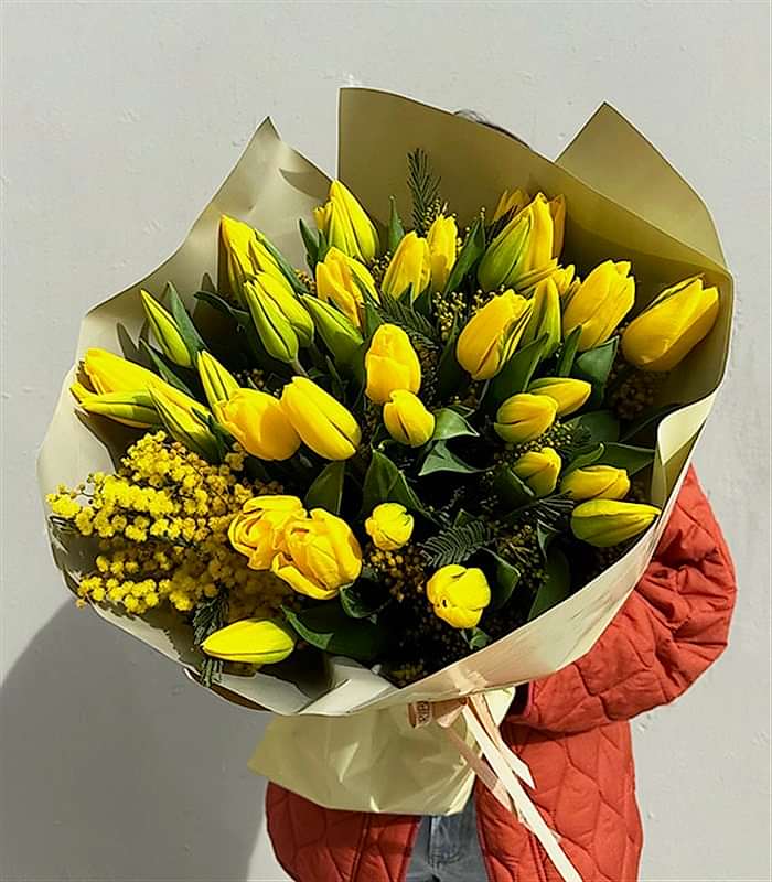 Alexandra Grand Deluxe 41 Sarı Lale Buketi