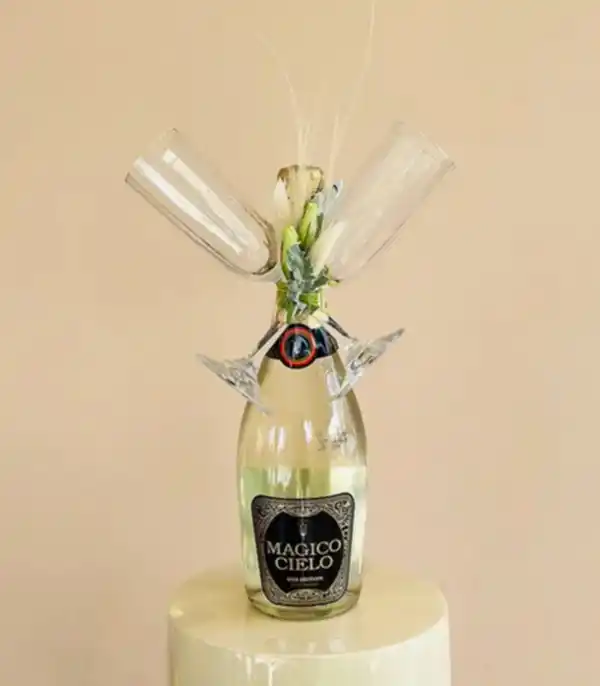 Alkolsüz Beyaz Şampanya ve 2Li Flüt Kadeh Hediye Kutlama Seti