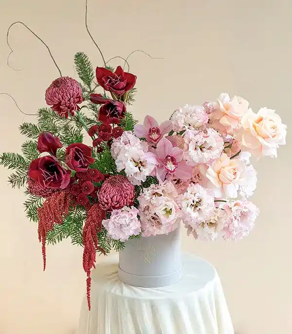 Amaryllis Pembe Gül Cymbidium Orkide Deluxe  Yılbaşı Kutu Aranjmanı (4)