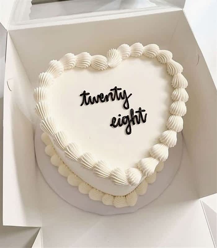 Beam Bakes Beyaz Kalp Motto Pasta 8-10 Kişi