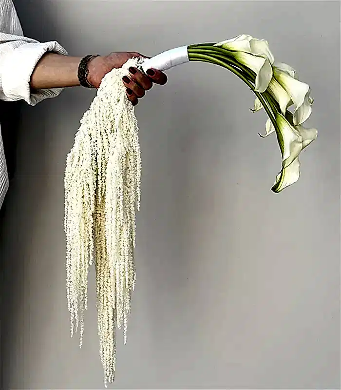 Beyaz Gala Amaranthus Gelin Buketi