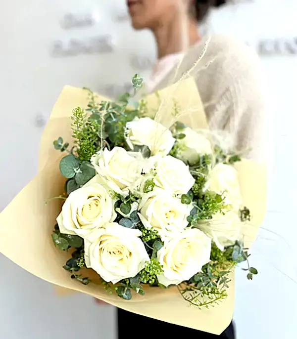 Beyaz Güller Buketi