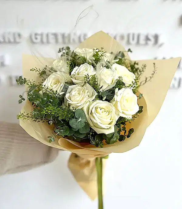 Beyaz Güller Buketi
