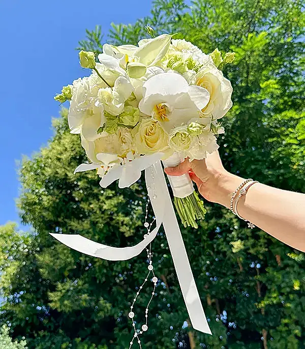 Blanche Beyaz Şakayık Gül Gala Orkide Gelin Buketi