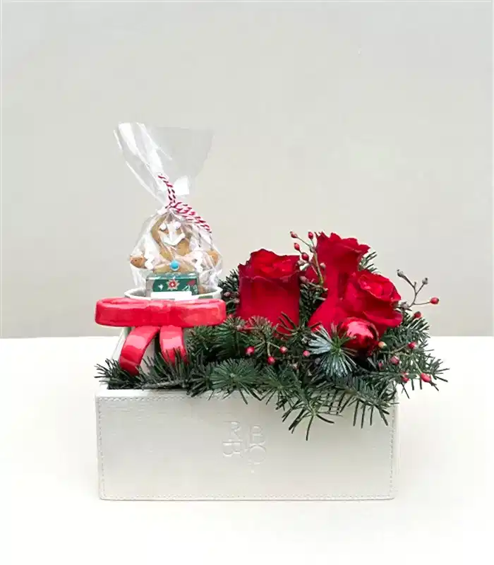 Blissful Krem Deri Kutuda El İşi Kurdele Mug Ginger Bread Kurabiye Yılbaşı Hediye Kutusu