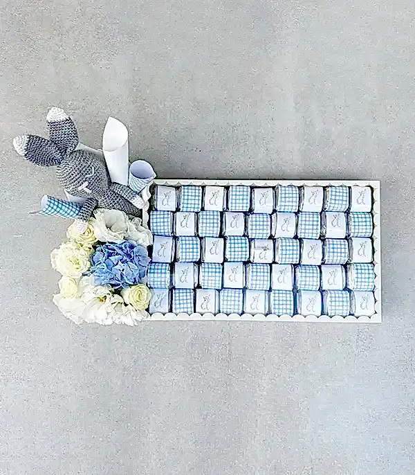 Blue Rabbit İsme Özel 90Lı Yenidoğan Bebek Tebrik Çikolatası Royal Deluxe