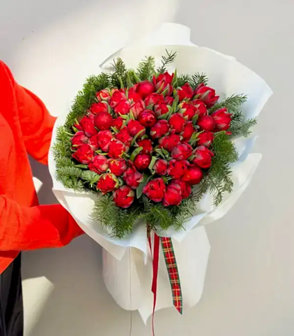 50 Kırmızı Lale Yılbaşı Buketi