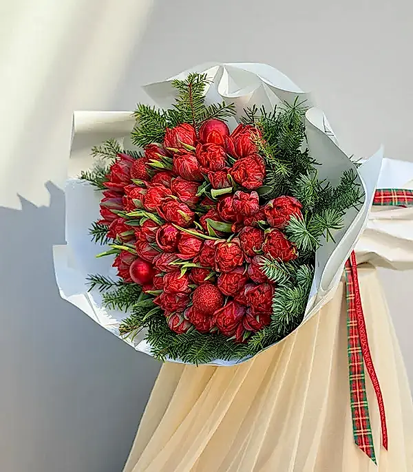 50 Kırmızı Lale Yılbaşı Buketi