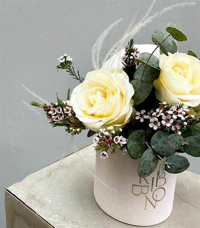 Cotton Beyaz Gül Mini Kutu Çiçek