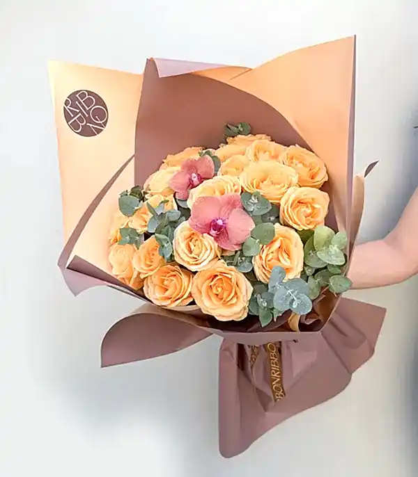 Deluxe 20 Kayısı Gül Buketi