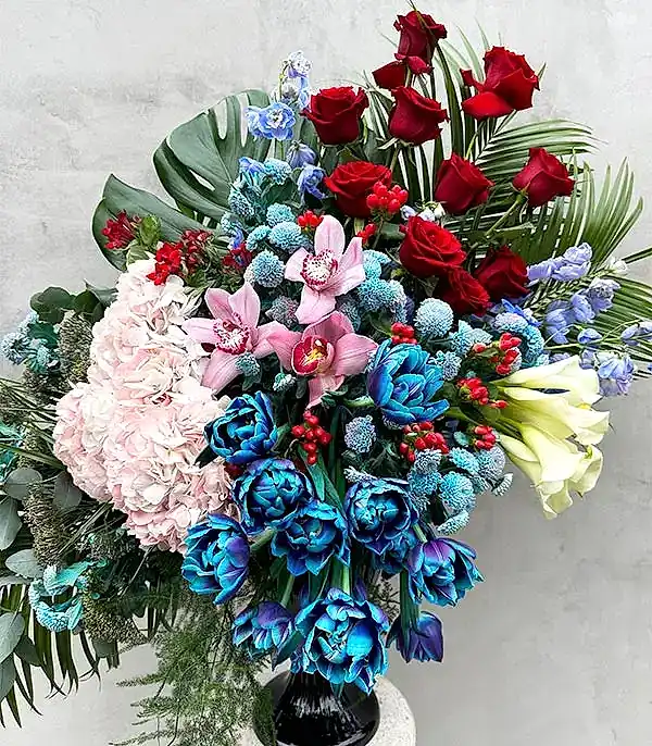 Dianora Grand Deluxe Galaksi Lale Pembe Ortanca Gül Delfinyum Aranjmanı