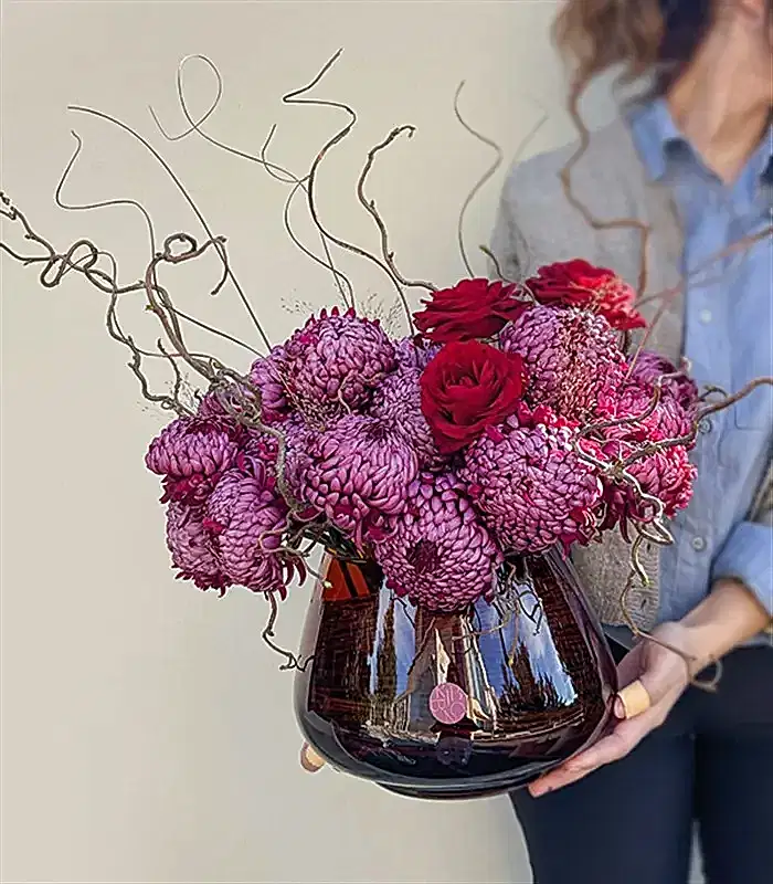 Eternal Amber Vazoda Bordo Anastasya Kırmızı Gül Aranjmanı