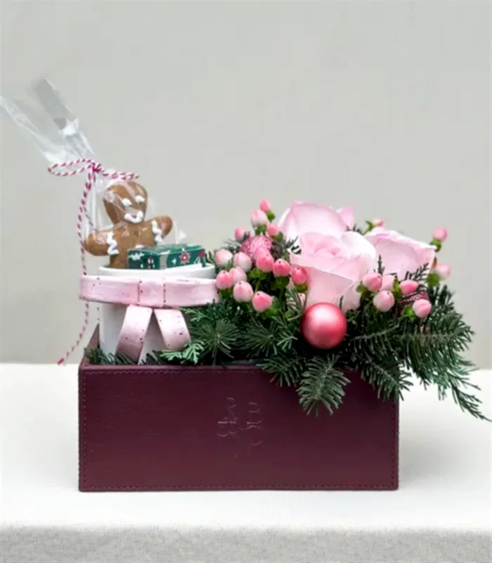 Gleeful Bordo Kutuda El İşi Kurdele Mug Ginger Bread Kurabiye Yılbaşı Hediye Kutusu