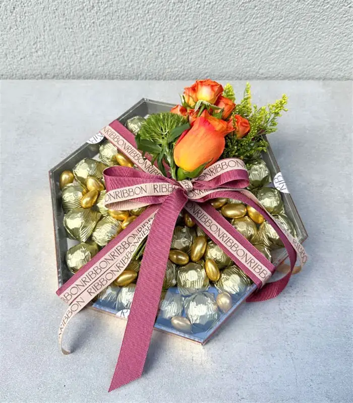 Gold Grand Deluxe 40Lı Yıldız Altıgen Ayna Çikolata Tepsisi