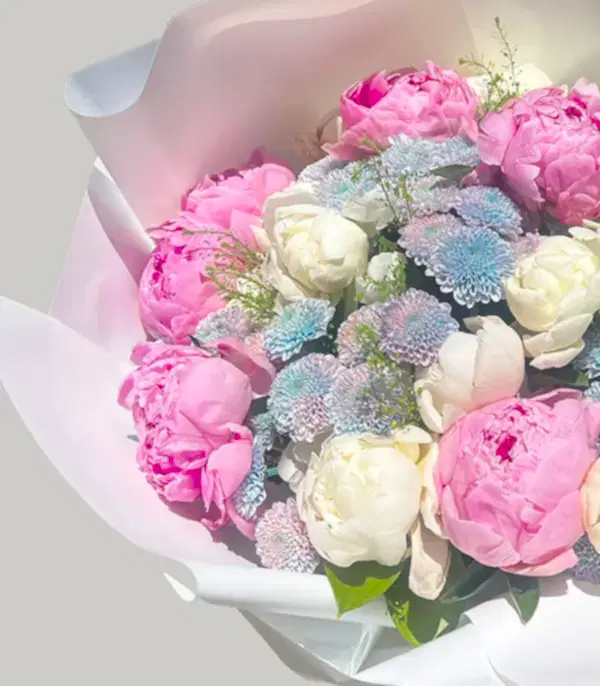 Grand Deluxe Mavi Krizantem Beyaz Pembe Şakayık Buketi