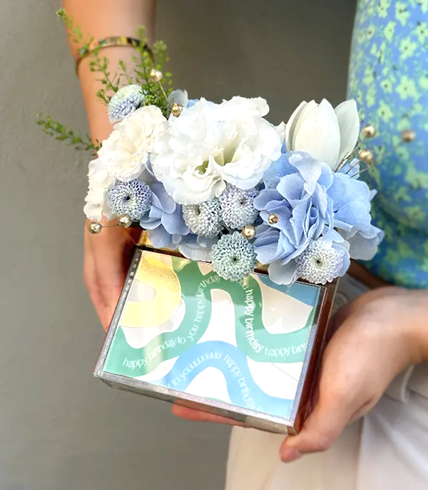 Happy Birthday Mavi Beyaz Çiçekli Mini Çikolata