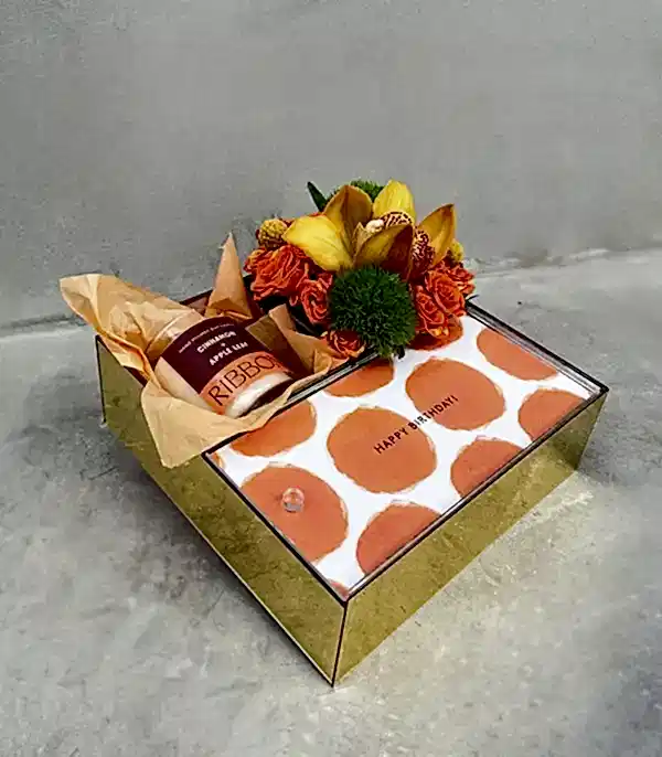 Happy Birthday Turuncu Mum Çikolata Hediye Kutusu