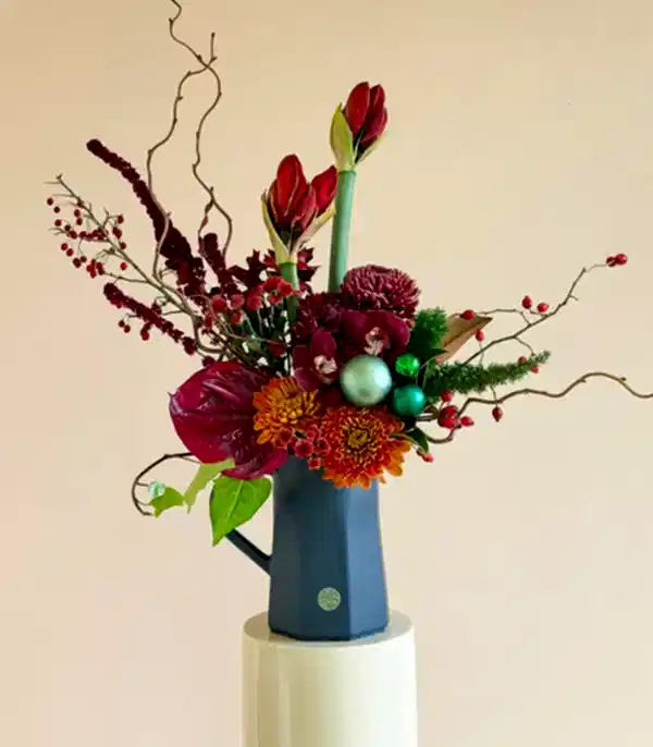 Imperial Seramik Antrasit Sürahi Vazoda Yılbaşı Aranjmanı