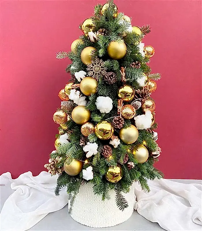 Işıklı Süslenmiş Grand El İşi Yılbaşı Çam Ağacı