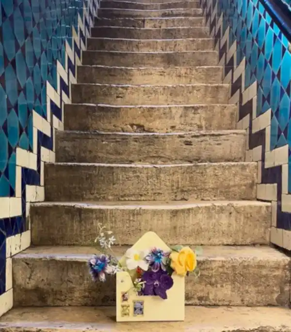 İstanbul Postcard Bloom Stamp Galaksi Lale Aranjmanı