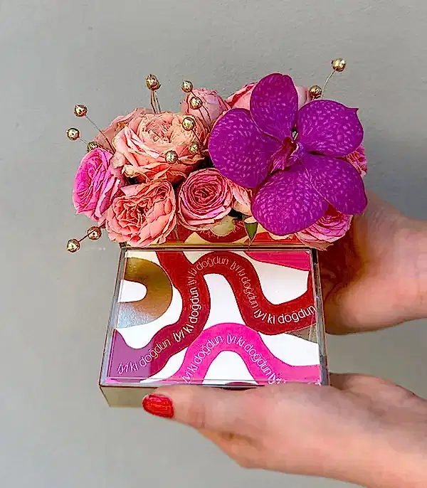 İyi Ki Doğdun Pembe Çiçekli Mini Çikolata