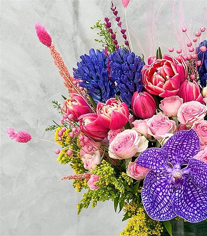 Jacaranda Pembe Lale Mor Sümbül Vazo Aranjmanı