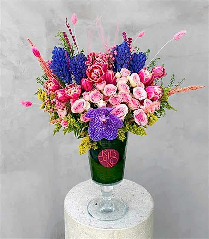 Jacaranda Pembe Lale Mor Sümbül Vazo Aranjmanı