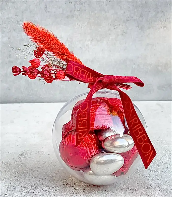 Kırmızı Çikolata Küresi