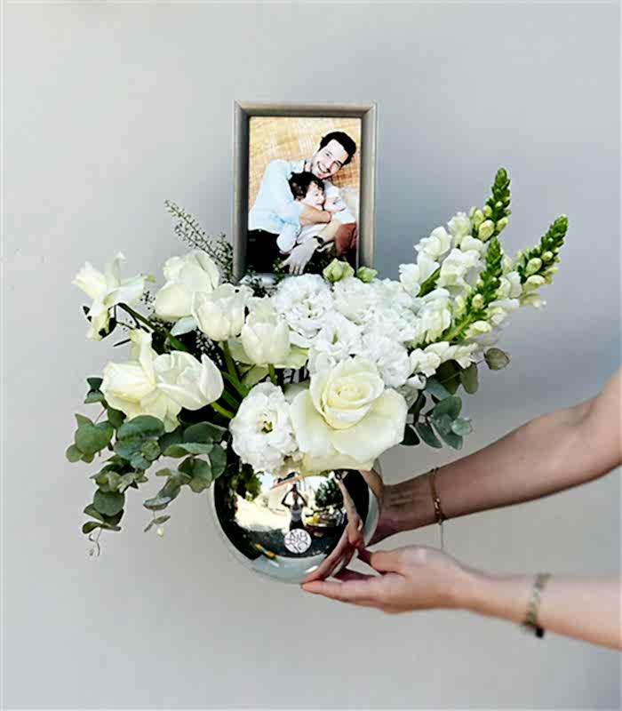 Kişiselleştirilebilir Fotoğraf Çerçeveli Silver Beyaz Aranjman