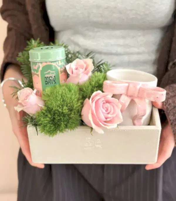 Krem Deri Kutuda  Melez Tea Joy Beyaz Çikolatalı Matcha Yılbaşı Hediye Kutusu