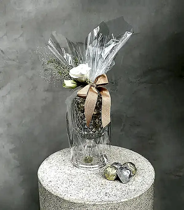 Kristal Kadeh Vazoda 16Lı Yıldız Gold Silver Çikolata Badem Şekeri