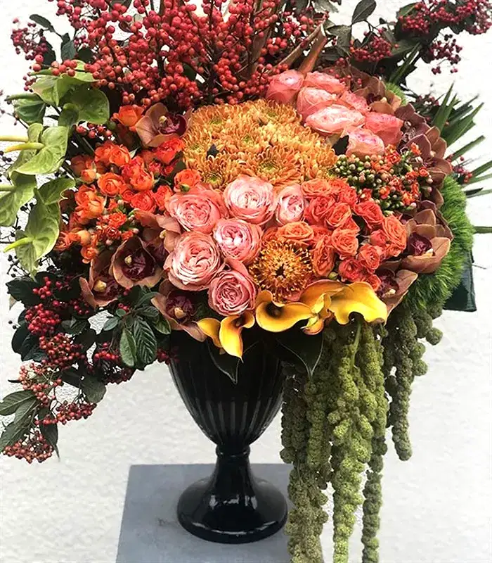 Leo Turuncu Royal Deluxe Vazo Çiçek Aranjman