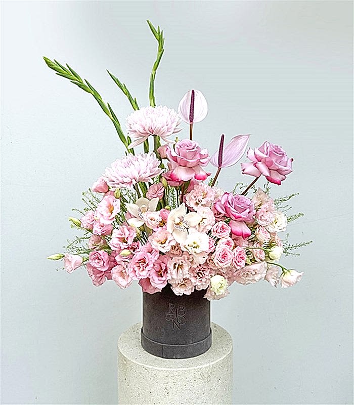 Linda Lila Pembe Kutuda Çiçek