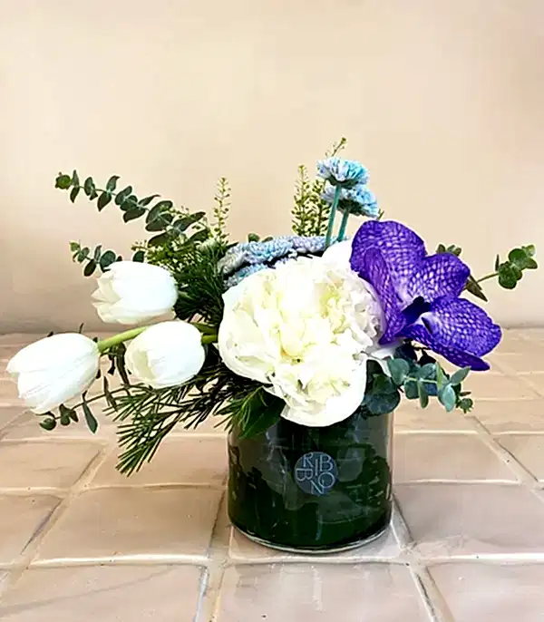 Luca Beyaz Şakayıklı Mini Aranjman