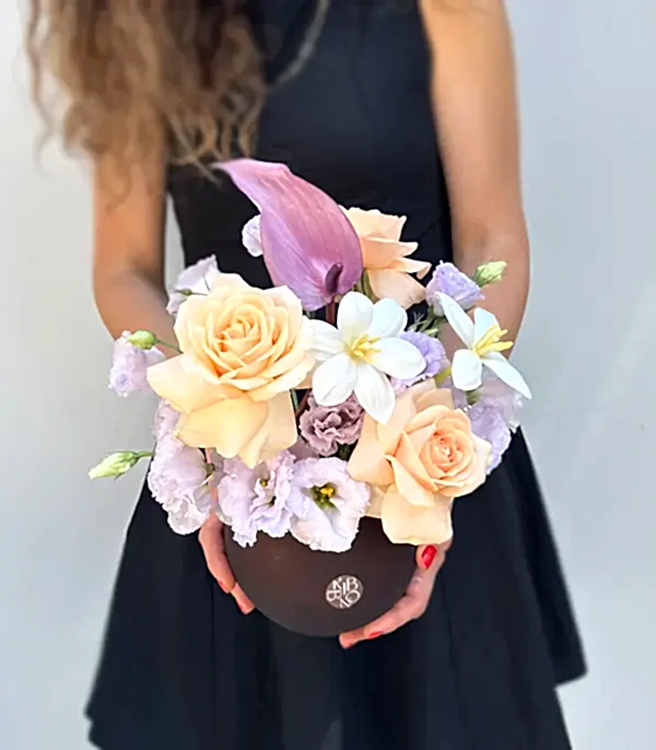 Mateo Mini Cam Vazoda Kayısı Gül Pastel Çiçekler