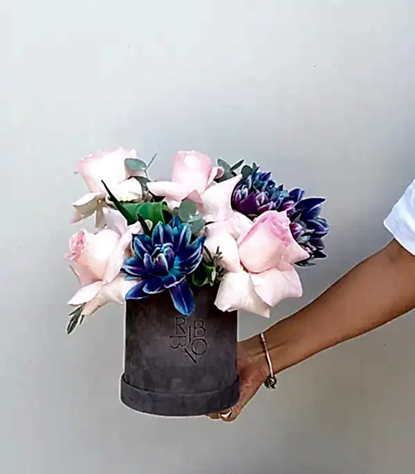 Mini Pembe Gül Mavi Galaksi Lale Kutu Çiçek