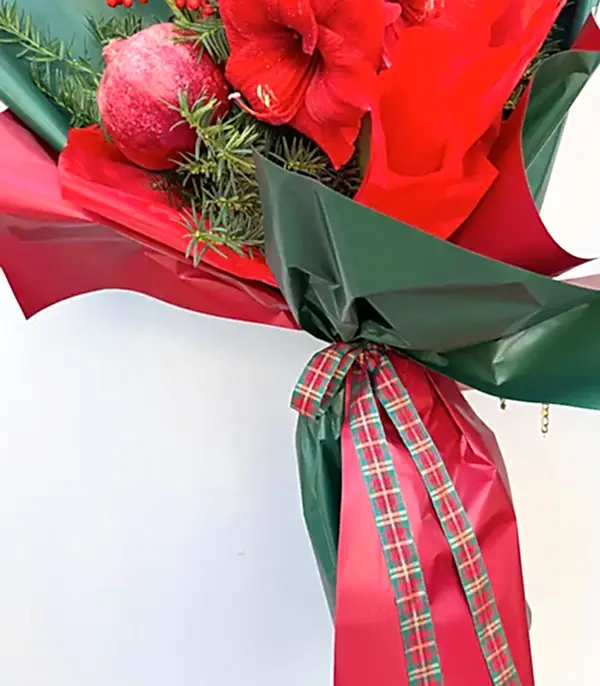 Narlı Amaryllis Ilex Kırmızı Deluxe Yılbaşı Buketi