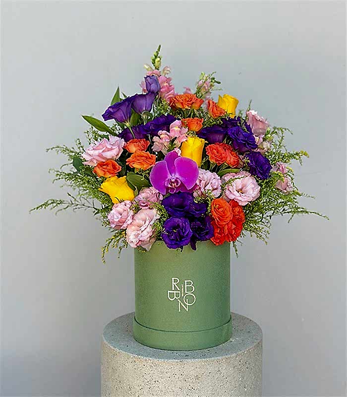 Palette Yeşil Kutuda Rengarenk Çiçekler