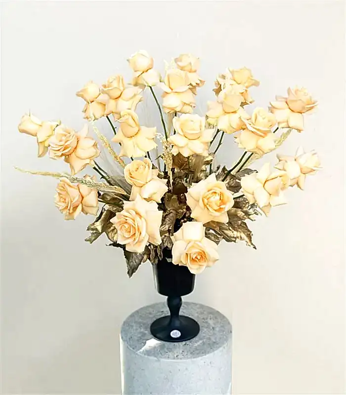 Paris Kayısı Güller Deluxe Aranjman