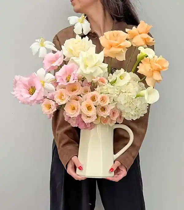 Pastel Poem Seramik Krem Sürahi Vazo Aranjman