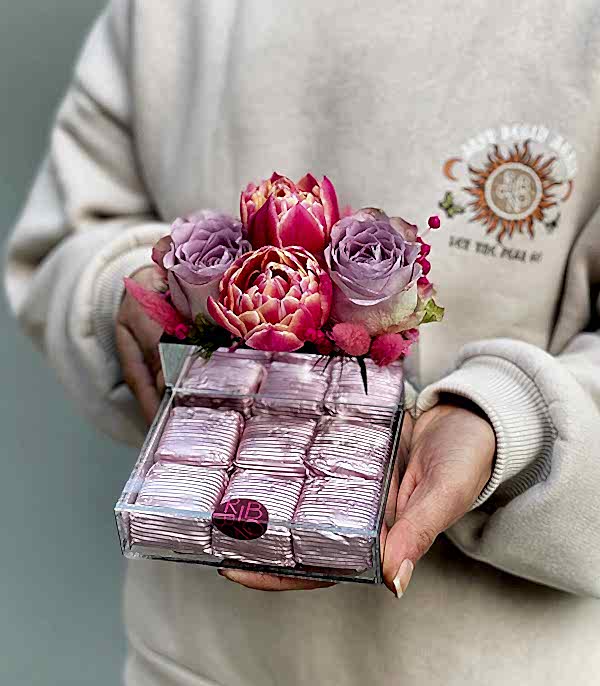 Pembe Lila Çiçekli Çikolata Mini Tepsi