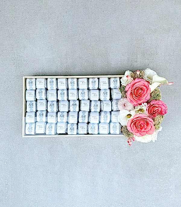 Pembe Silver Royal Deluxe İsme Özel 90Lı Çikolata Tepsisi