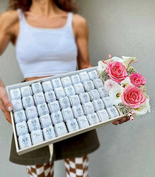 Pembe Silver Royal Deluxe İsme Özel 90Lı Çikolata Tepsisi