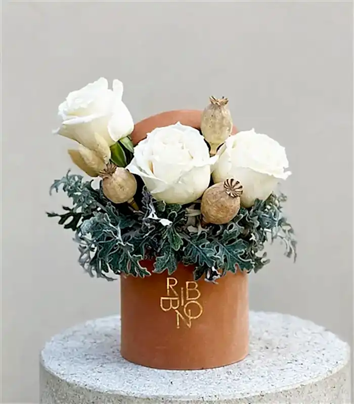 Rania Toffie Mini Kutuda Beyaz Güller