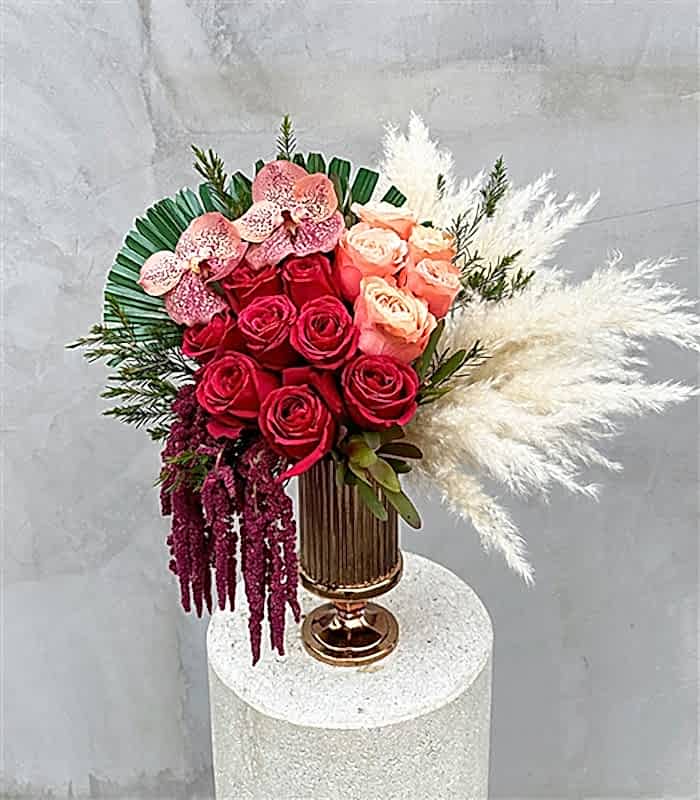 Regina Somon Kırmızı Gül Bakır Vazo Aranjman