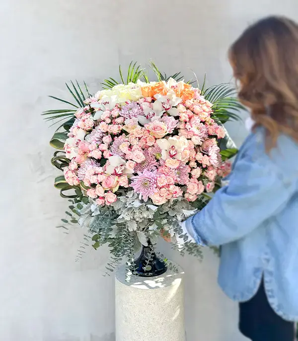 Royal Deluxe Beyaz Somon Gül Vazo Aranjman